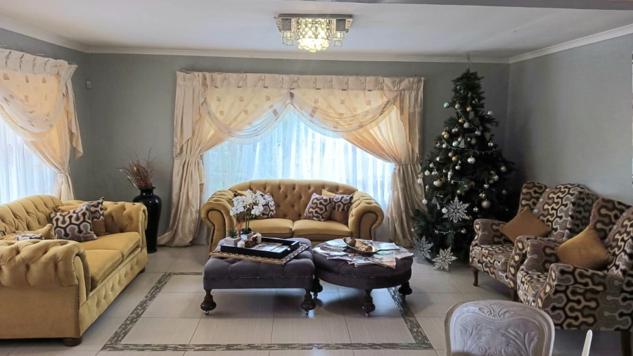 4 Bedroom Property for Sale in Beacon Bay Eastern Cape